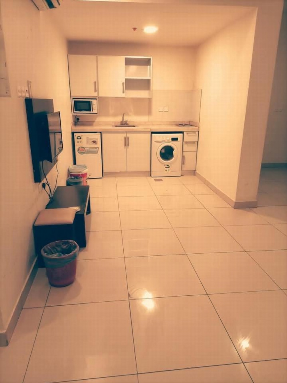 Al Makan Hotel by Al Azmy